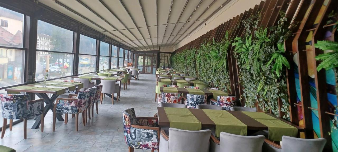 Hotel Carmen Predeál Kültér fotó