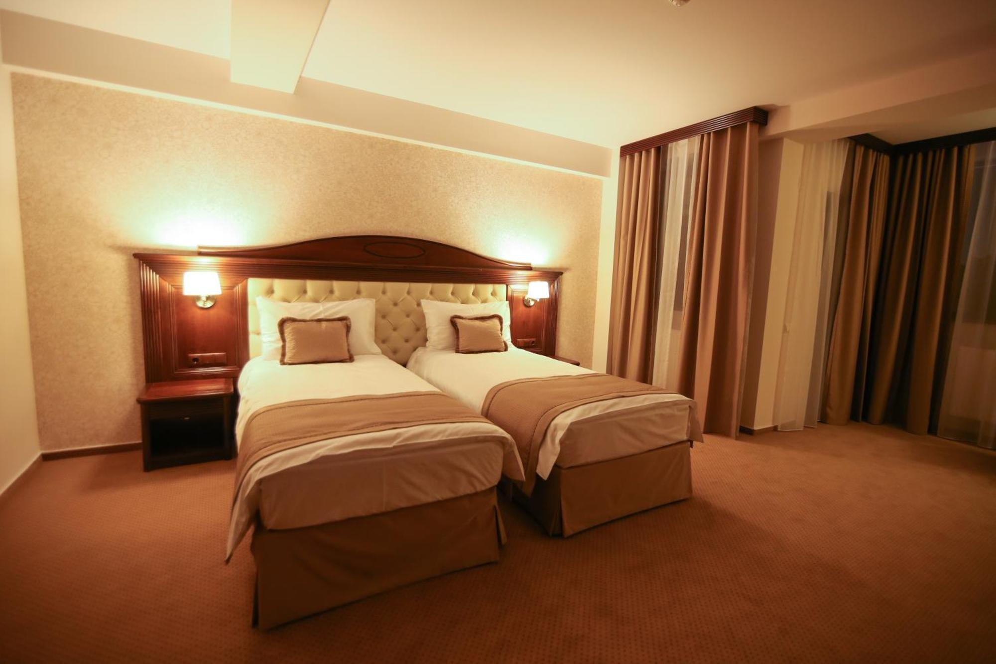 Hotel Carmen Predeál Kültér fotó