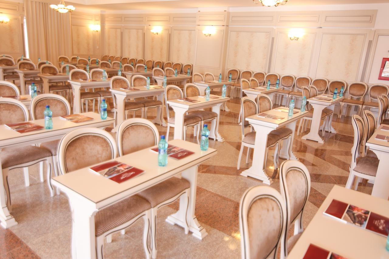 Hotel Carmen Predeál Kültér fotó